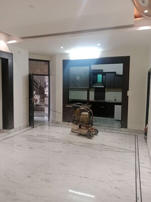 Parking in 3 BHK Builder Floor at Huda – for Rent