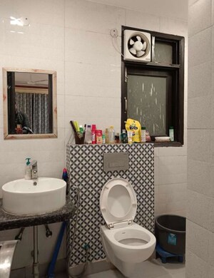 Bathroom in 1.5 BHK Builder Floor at Vipul World Floors, Sector 48 – for Rent