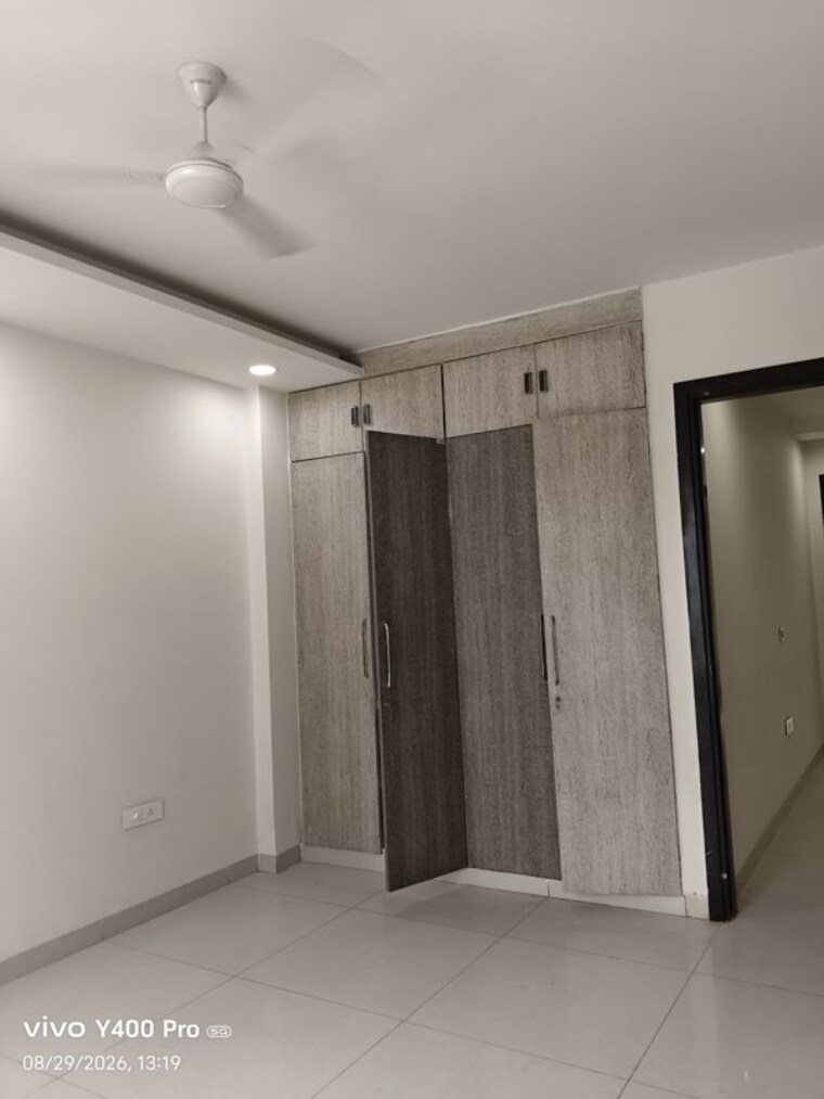 Room, vipul-world-floors 1.5 Bedroom 1500 Sq.Ft. Builder Floor In Sector 48 Gurgaon 10636632