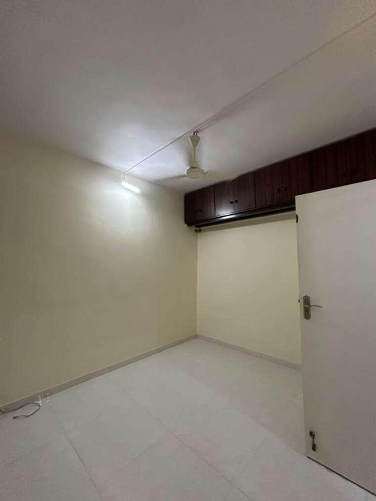 Room, the-makwana-om-palace 1 Bedroom 410 Sq.Ft. Apartment In Malad West Mumbai 10636636