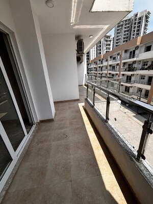 Balcony in 4 BHK Builder Floor at SS Linden, Sector 84 – for Rent