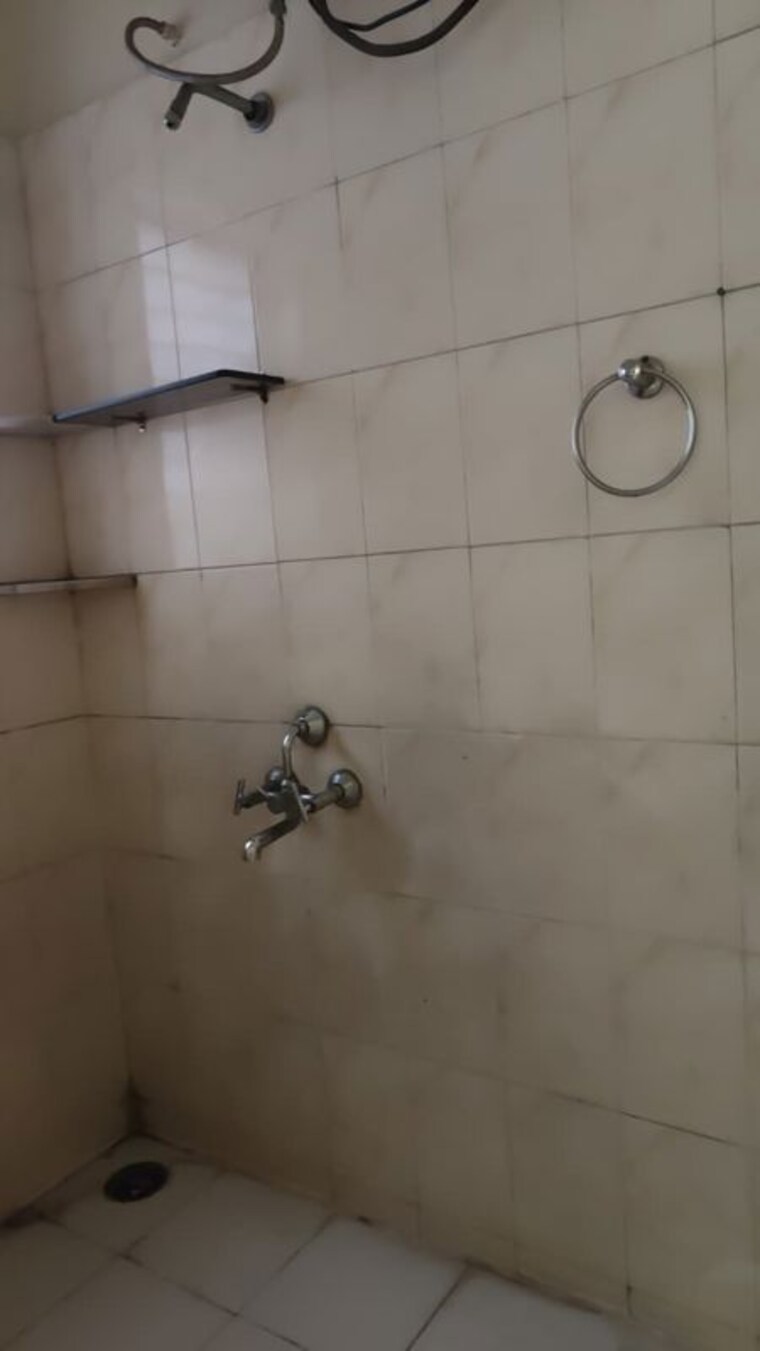 Bathroom, kolte-patil-green-acre 3 Bedroom 1555 Sq.Ft. Apartment In Salunkhe Vihar Society Pune 10636671