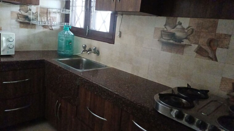 Kitchen, sector 37 2 Bedroom 1000 Sq.Ft. Builder Floor In Sector 37 Chandigarh 10636682