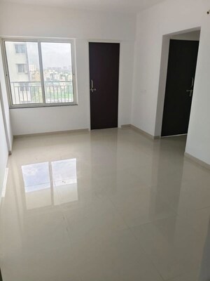 Room in 2 BHK Apartment at Sanskruti Meander, Wagholi – for Rent