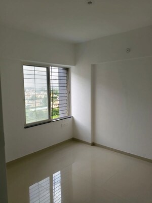 Room in 2 BHK Apartment at Sanskruti Meander, Wagholi – for Rent