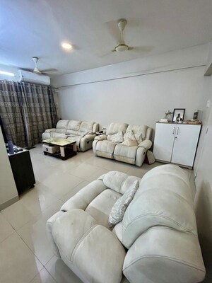 2 BHK Apartment For Sale in Raj Spaces Apartment, Goregaon West