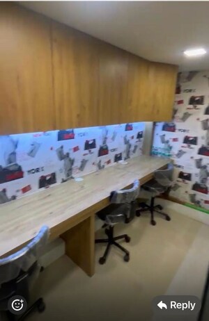  Office Space For Rent in Express Zone, Malad East