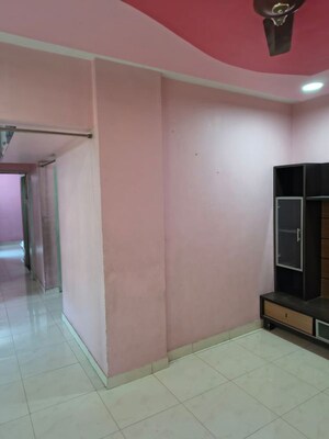 Room in 2 BHK Apartment at Vishaldeep Residency, Chandan Nagar – for Rent