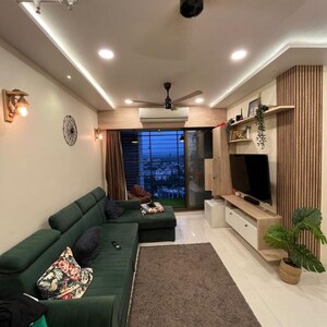 3 BHK Apartment For Sale in Kandivali West
