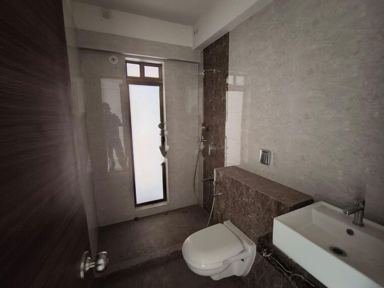 Bathroom, rajesh-raj-infinia 2 Bedroom 1047 Sq.Ft. Apartment In Malad West Mumbai 10636759