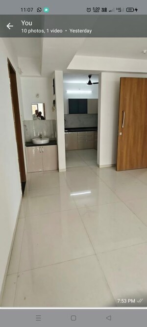Bathroom in 2 BHK Apartment at Majestique Signature Towers, Balewadi – for Rent