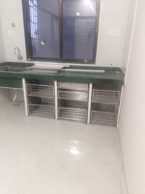 Room in 1 BHK Apartment at Dadar West – for Rent