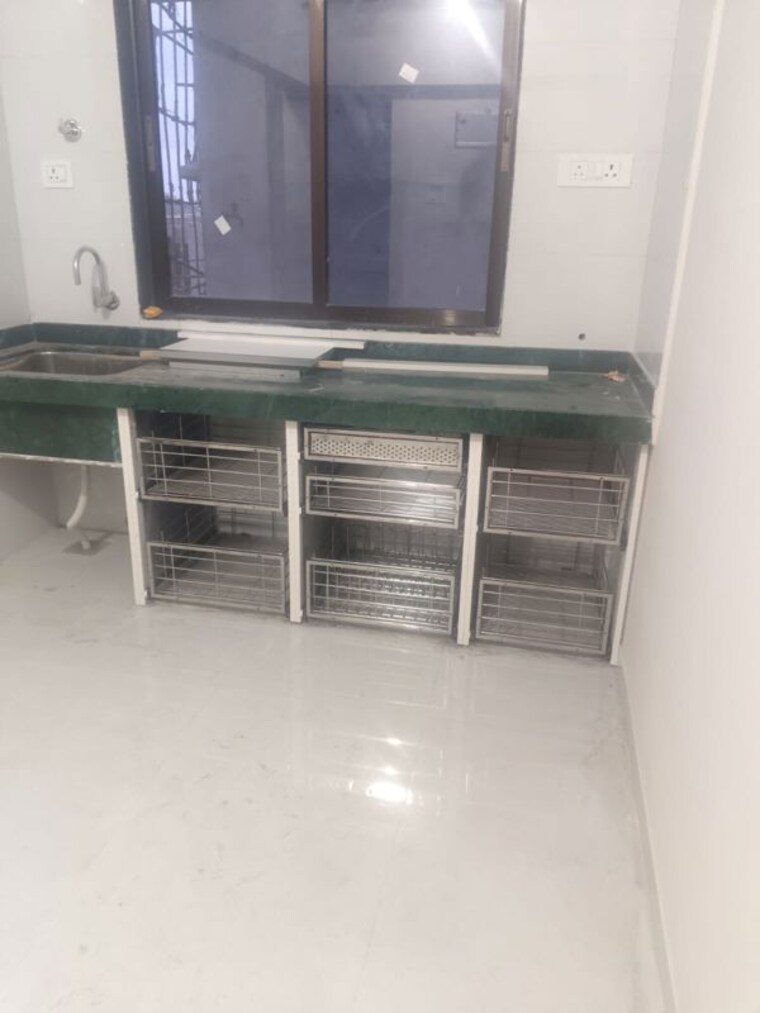 Room, dadar west 1 Bedroom 650 Sq.Ft. Apartment In Dadar West Mumbai 10636792