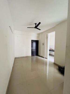 Room in 4 BHK Apartment at Uninav Utopia, Morti – for Sale