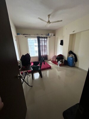 Furnished Amenities in 3 BHK Apartment at Suyog Spring Field, Kharadi – for Rent