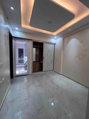 Room in 3 BHK Apartment at M3M Soulitude, Sector 89 – for Rent