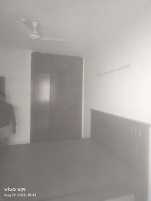 Room in 4 BHK Apartment at The Surbhi Apartment, Sector 43 – for Rent