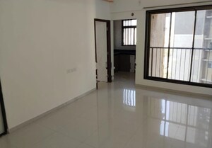 Room in 1 BHK Apartment at Chandak Nishchay, Borivali East – for Rent