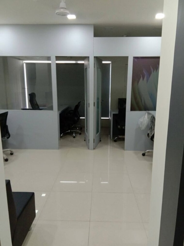 Team Area, makarba Commercial Office Space 535 Sq.Ft. In Makarba Ahmedabad 10636854