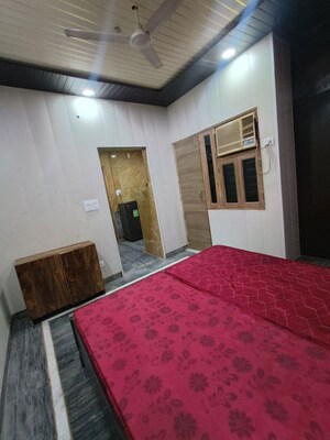 Bedroom in 1 RK Apartment at Sainik Farm – for Rent