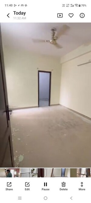 Room in 3 BHK Apartment at VVIP Addresses, Raj Nagar Extension – for Rent