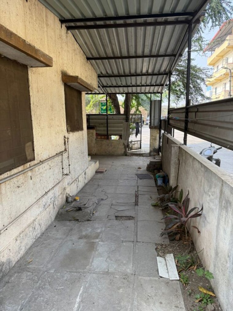 Balcony, aundh Commercial Office Space 1350 Sq.Ft. In Aundh Pune 10636870
