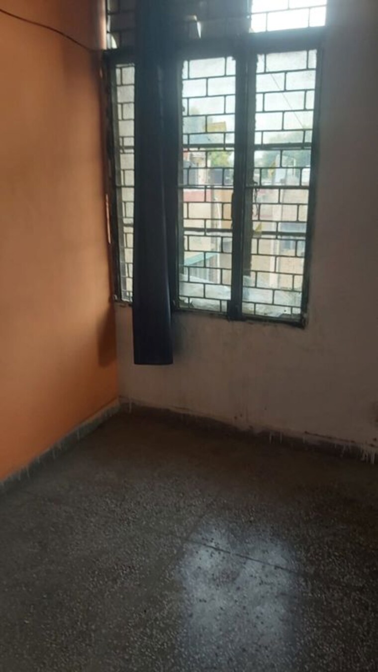 Room, mayur vihar 1.5 Bedroom 750 Sq.Ft. Apartment In Mayur Vihar Delhi 10636893