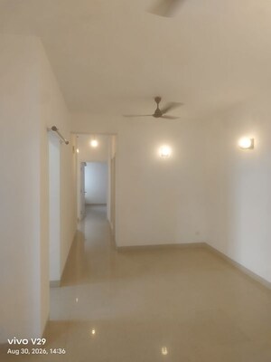 Room in 3 BHK Apartment at Emaar Emrald Floors Select, Sector 65 – for Rent