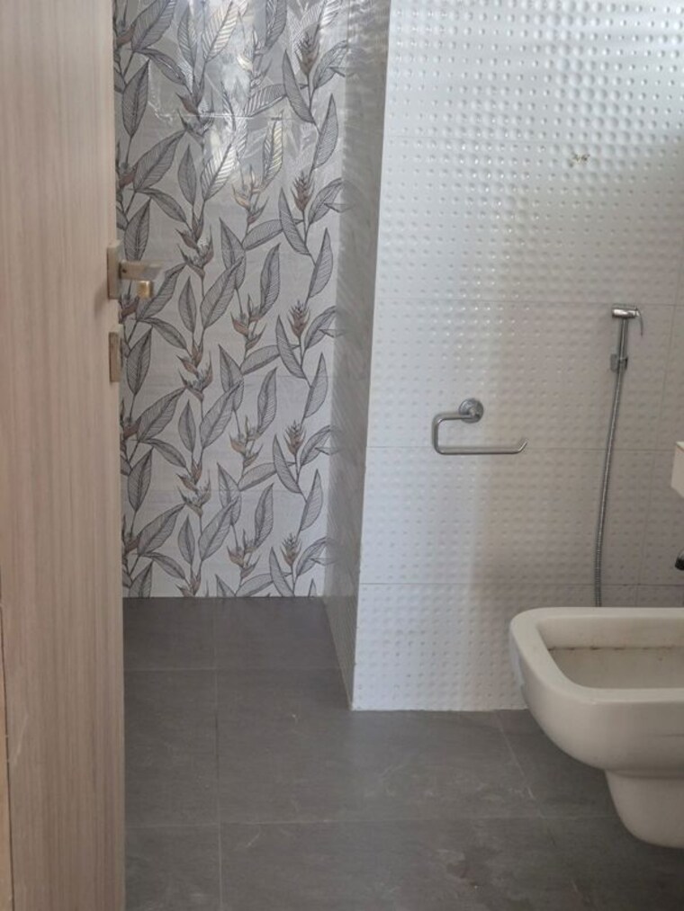 Bathroom, samartha-deep 2 Bedroom 1205 Sq.Ft. Apartment In Andheri West Mumbai 10633344