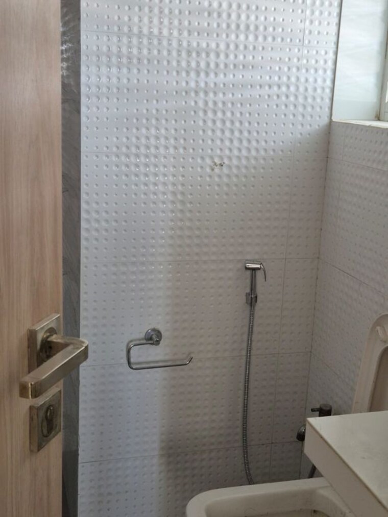 Bathroom, samartha-deep 2 Bedroom 1205 Sq.Ft. Apartment In Andheri West Mumbai 10633344