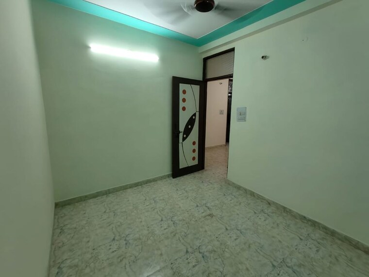 Room, mayur vihar 1.5 Bedroom 450 Sq.Ft. Builder Floor In Mayur Vihar Delhi 10636913