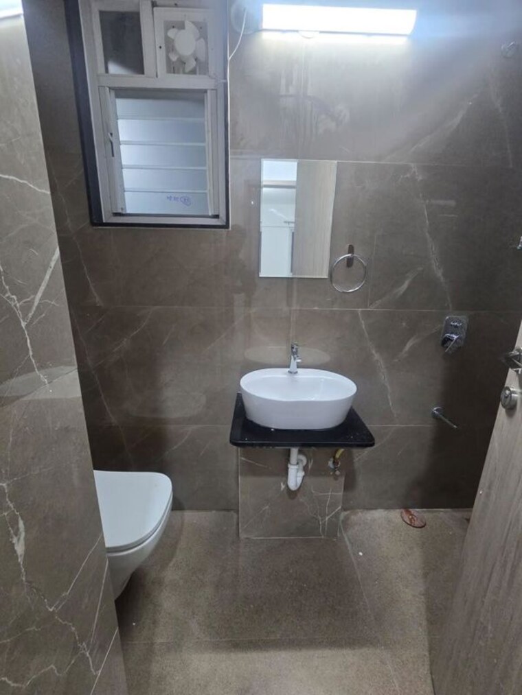 Bathroom, zen-elite 2.5 Bedroom 1500 Sq.Ft. Apartment In Kharadi Pune 10635782