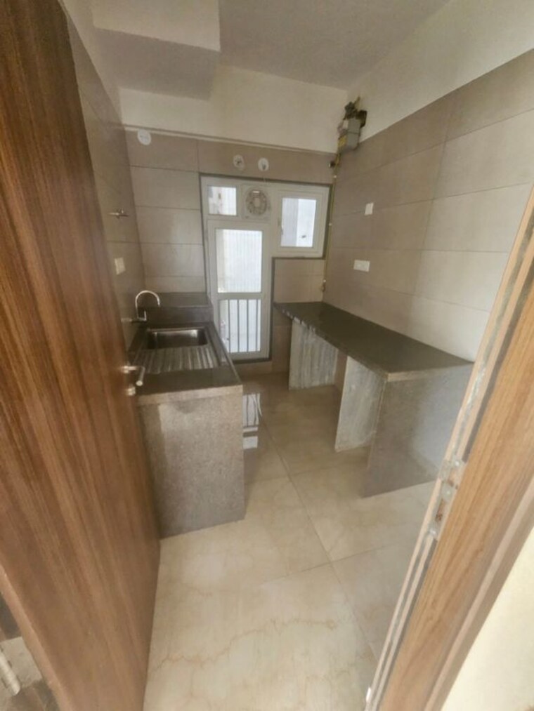 Kitchen, bandra east 2 Bedroom 540 Sq.Ft. Apartment In Bandra East Mumbai 10636948