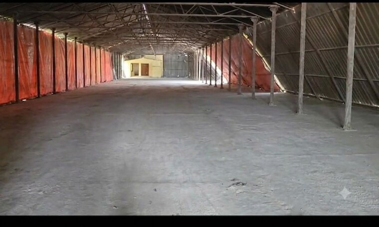 Swimming Pool, cheranallur Commercial Warehouse 8000 Sq.Ft. In Cheranallur Kochi 10636975