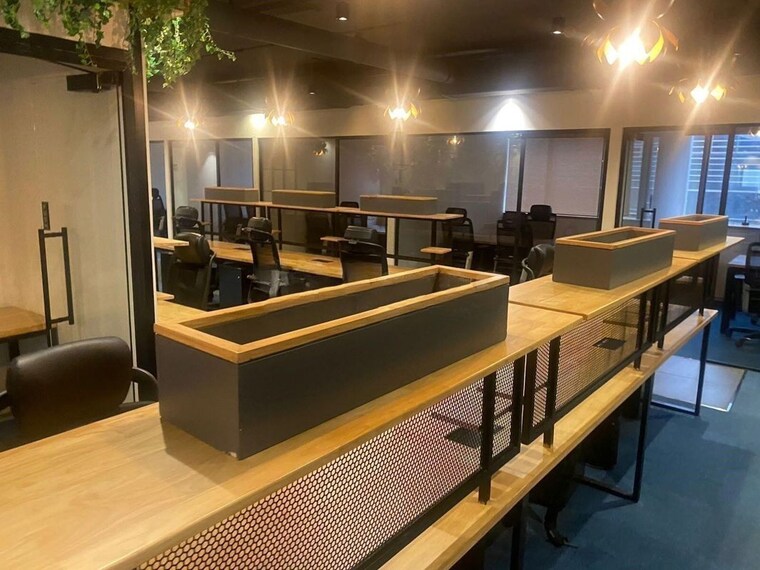 Gym, scheme no 54 Commercial Office Space 2600 Sq.Ft. In Scheme No 54 Indore 10636983