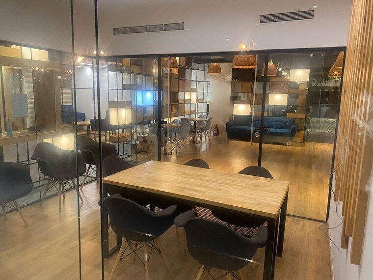Team Area, scheme no 54 Commercial Office Space 2600 Sq.Ft. In Scheme No 54 Indore 10636983