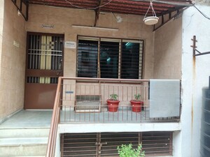 3 BHK Apartment – Entrance View at Thaltej - for Sale