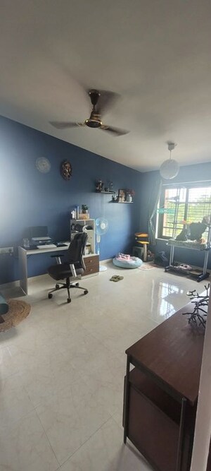 Study Room in 2.5 BHK Apartment at Penha De Franca – for Sale