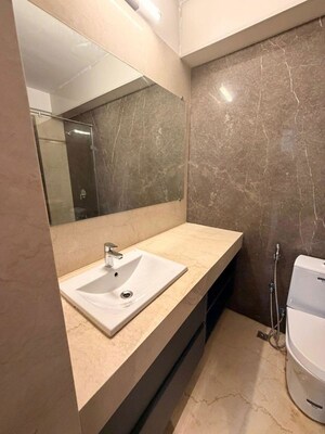 Team Area in 5 BHK Apartment at Kalpataru Magnus, Bandra East – for Rent
