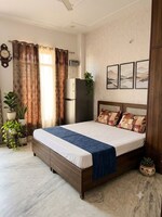 1 Rk  350 Sq.Ft. Builder Floor in Sector 52