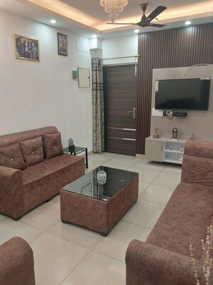 Living Room in 2 BHK Apartment at Gulistanpur – for Rent