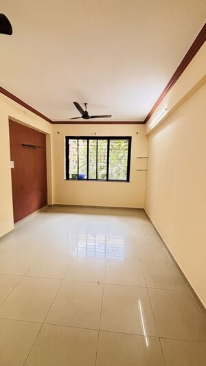 Room in 2 BHK Apartment at Vasant Oscar, Mulund West – for Rent