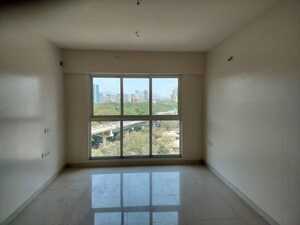 Room in 2 BHK Apartment at Sheth Montana, Mulund West – for Rent