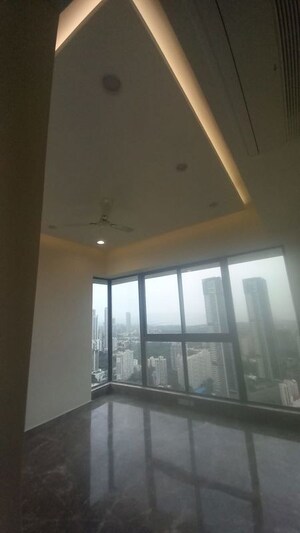 Room in 3 BHK Apartment at Prestige Jasdan Classic, Mahalaxmi – for Rent