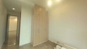 Room in 3 BHK Apartment at Prestige Jasdan Classic, Mahalaxmi – for Rent