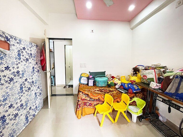 Bedroom, new ranip 3 Bedroom 178 Sq.Yd. Apartment In New Ranip Ahmedabad 10637046