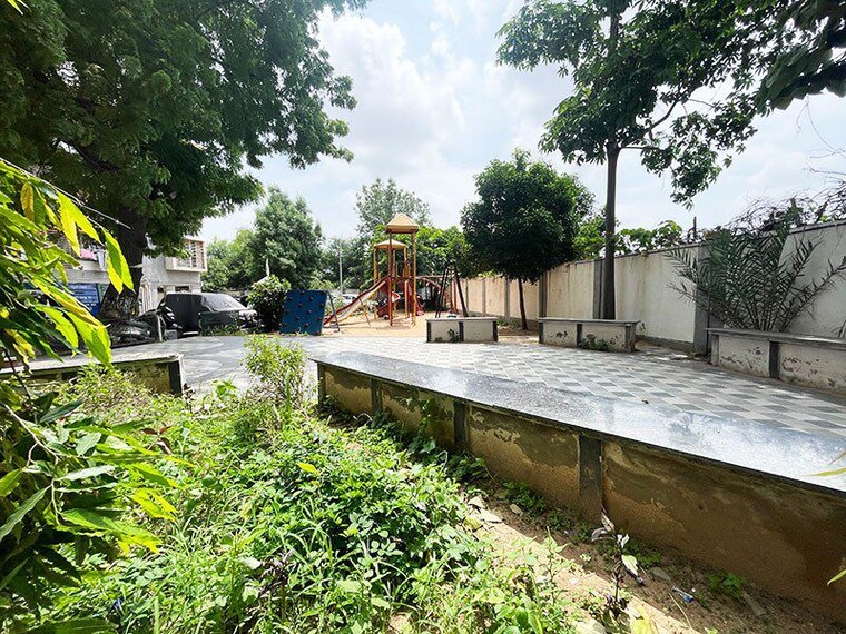Balcony, new ranip 3 Bedroom 178 Sq.Yd. Apartment In New Ranip Ahmedabad 10637046