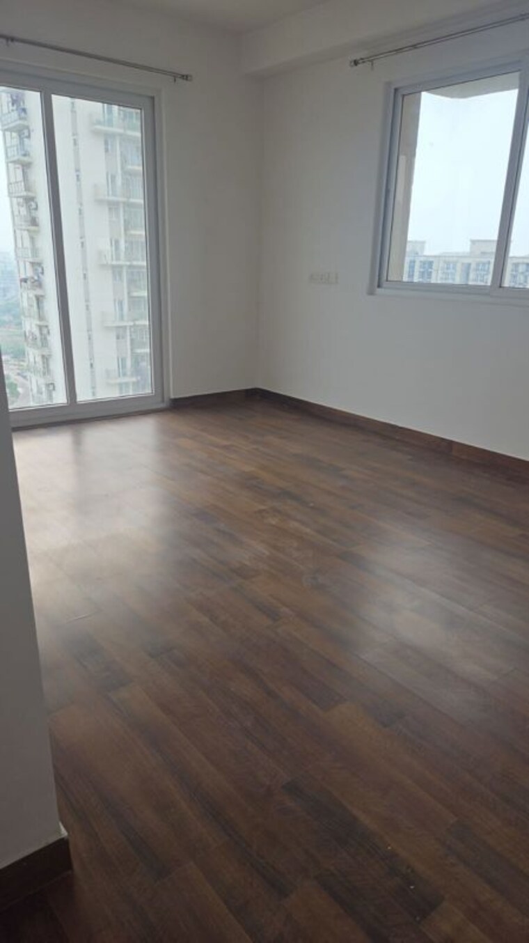 Room, emaar-imperial-gardens 3 Bedroom 2025 Sq.Ft. Apartment In Sector 102 Gurgaon 10637032