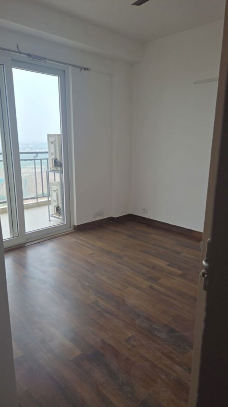 Room, emaar-imperial-gardens 3 Bedroom 2025 Sq.Ft. Apartment In Sector 102 Gurgaon 10637032
