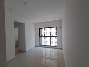 Room in 1 BHK Apartment at UK Iridium, Kandivali East – for Rent